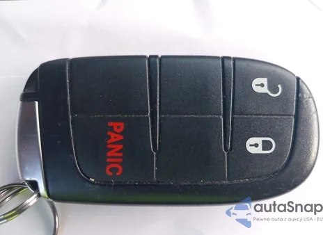 2015 Jeep Grand Cherokee Laredo z USA, uszkodzony, nr VIN 1C4RJFAG8FC790769